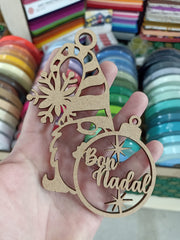Bola Gnomo de Navidad personalizada en madera.