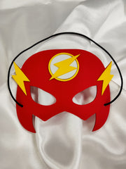 Máscara infantil de goma eva