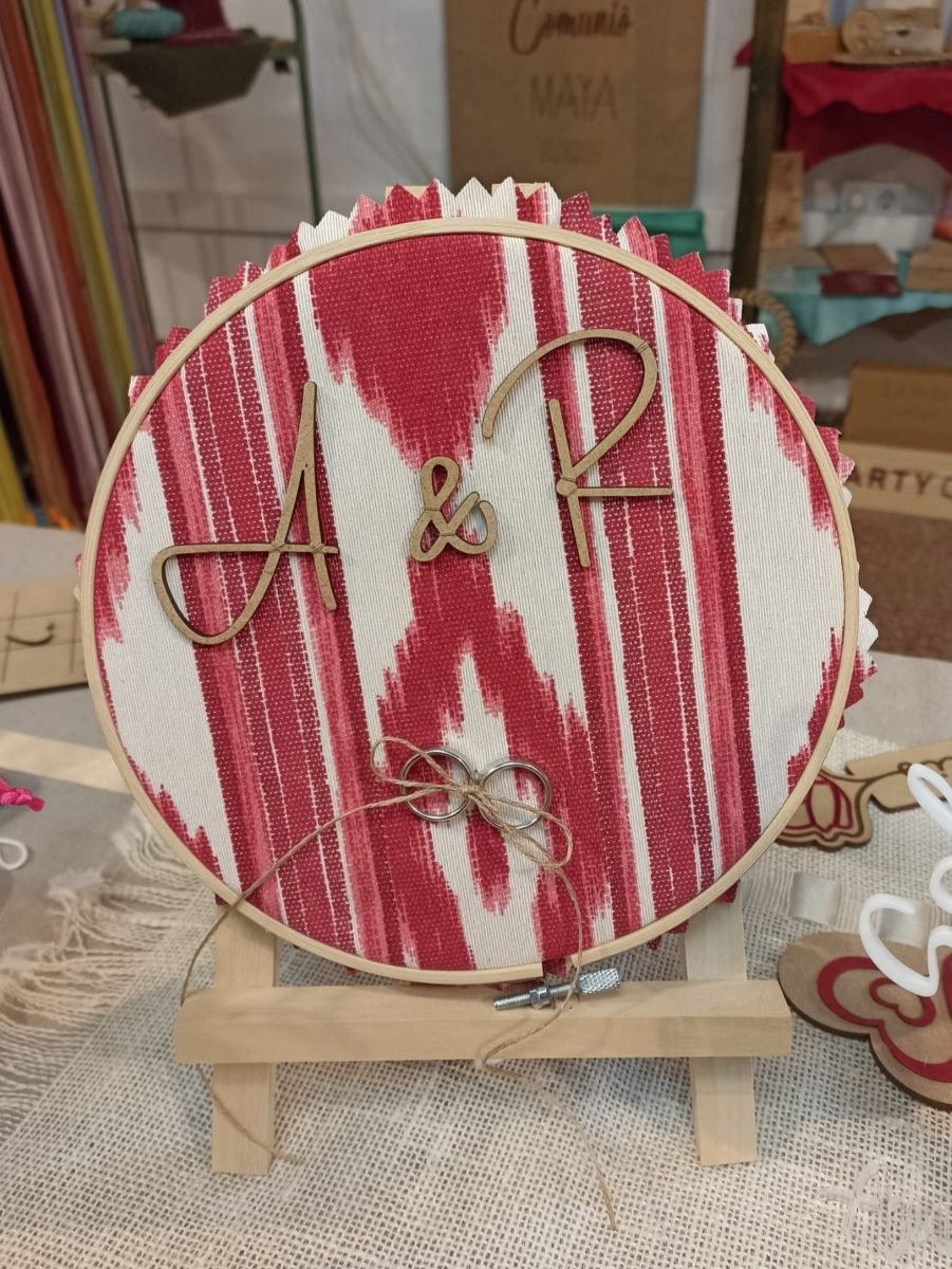 Aro porta anillos de tela de "llengos"